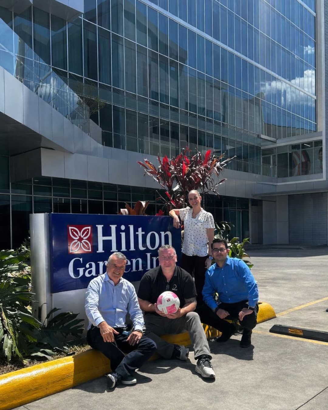 ANFITRIONES DEL ÉXITO DEPORTIVO INTERNACIONAL