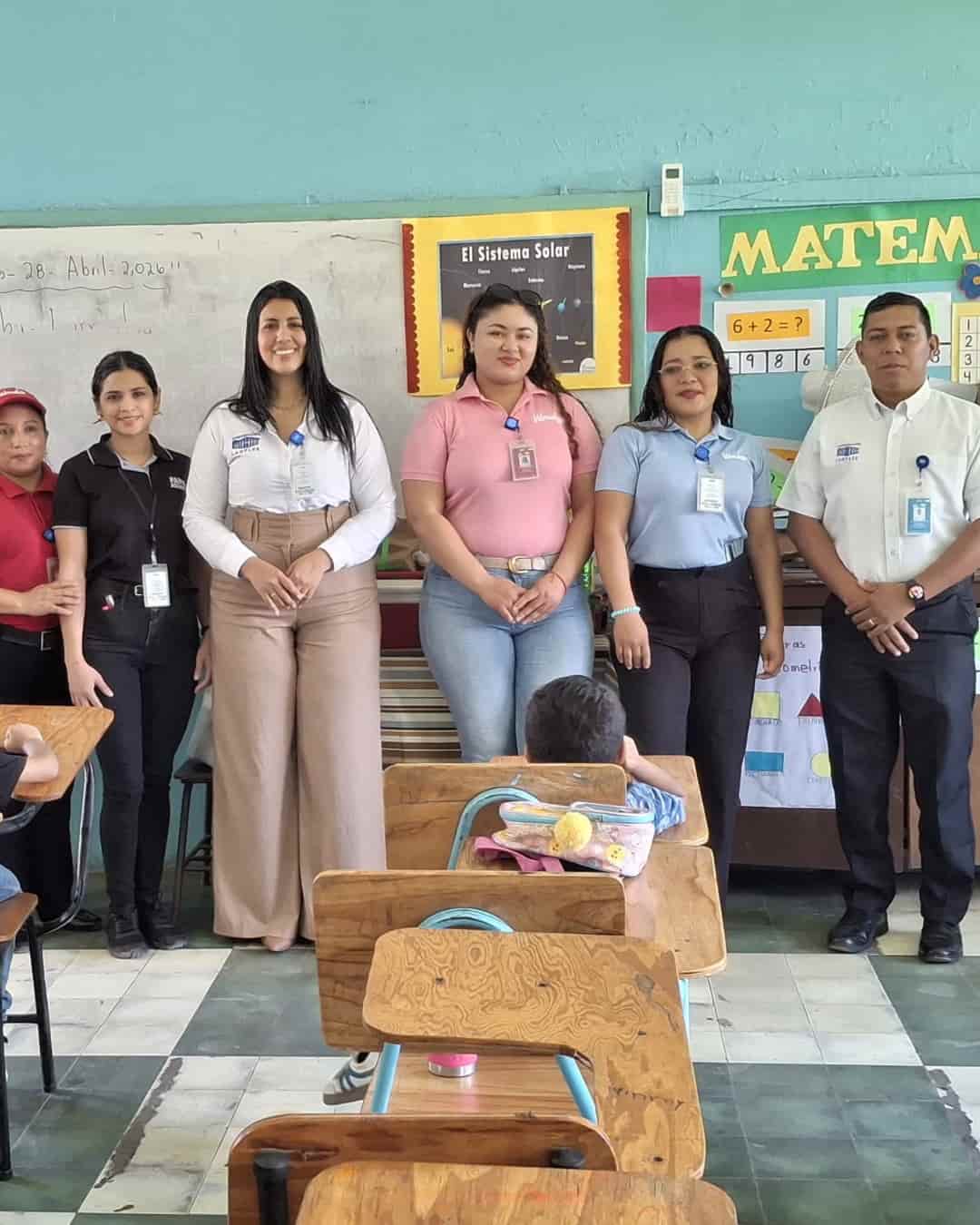 FORTALECIENDO LA EDUCACIÓN CON DONATIVO AL CEB GUSTAVO CASTAÑEDA
